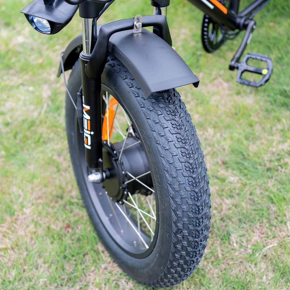 DWMEIGI MG1703-ZEUS 20 by 4-inch Kenda fat tire detail