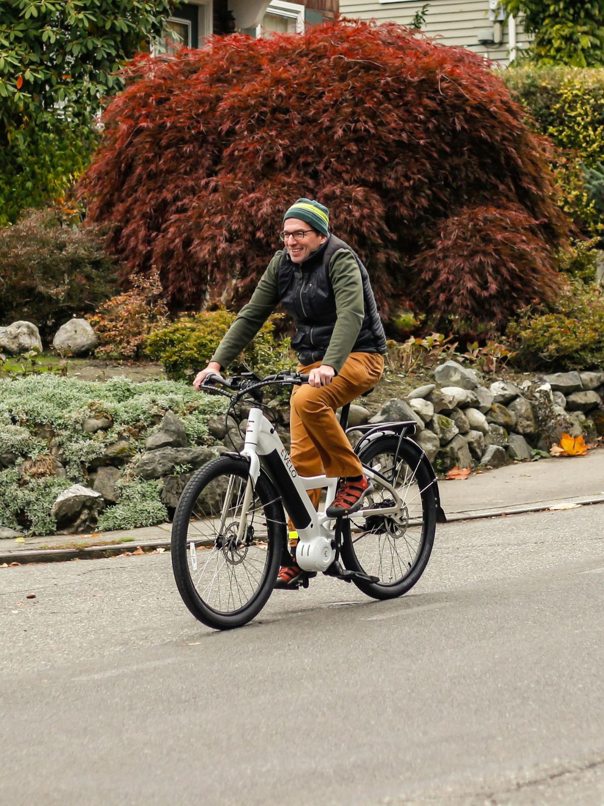 StreetRides electric bike for longer rides with pedal assist