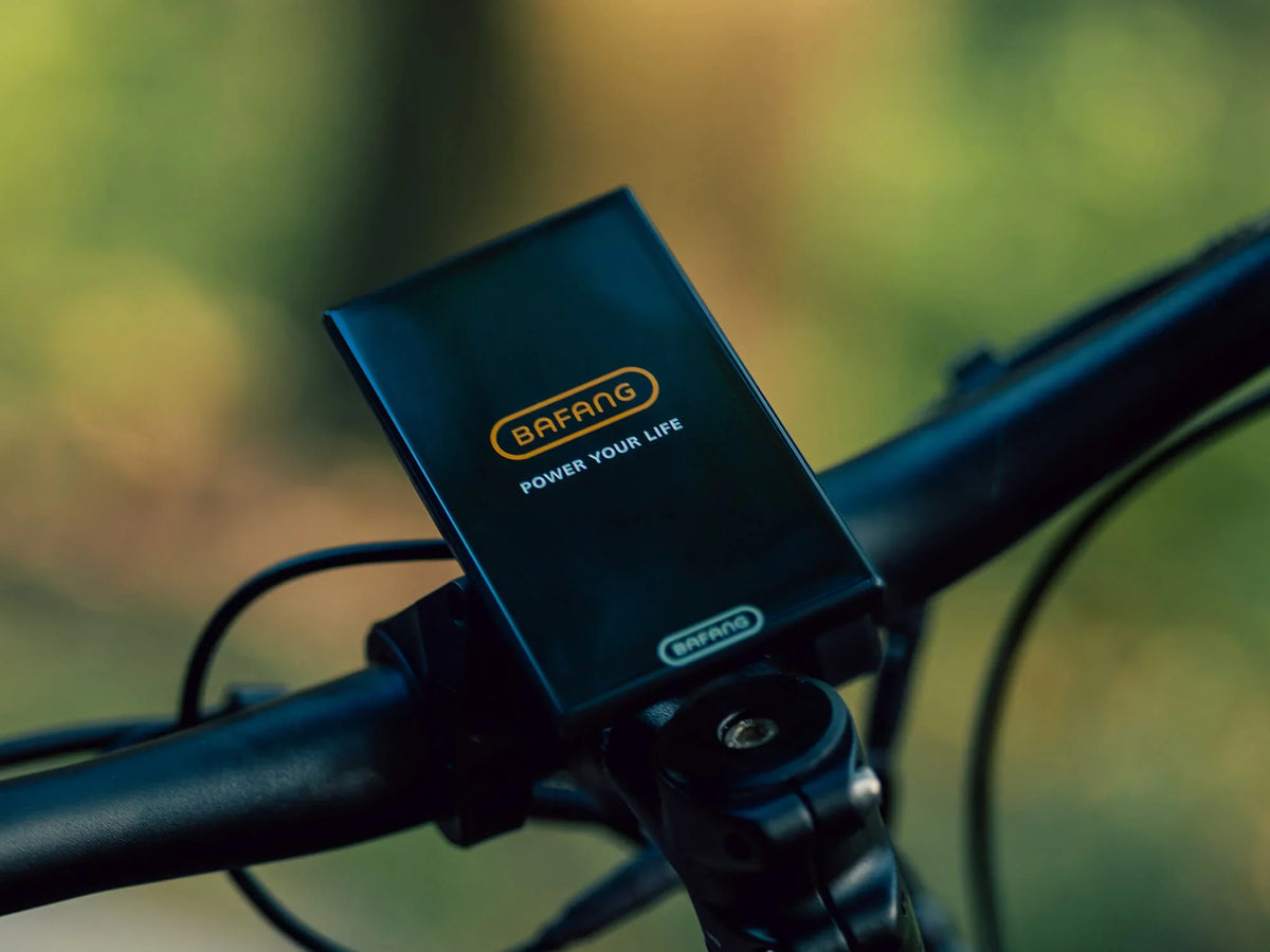 Velowave Forest XM Forest XM color TFT display close-up