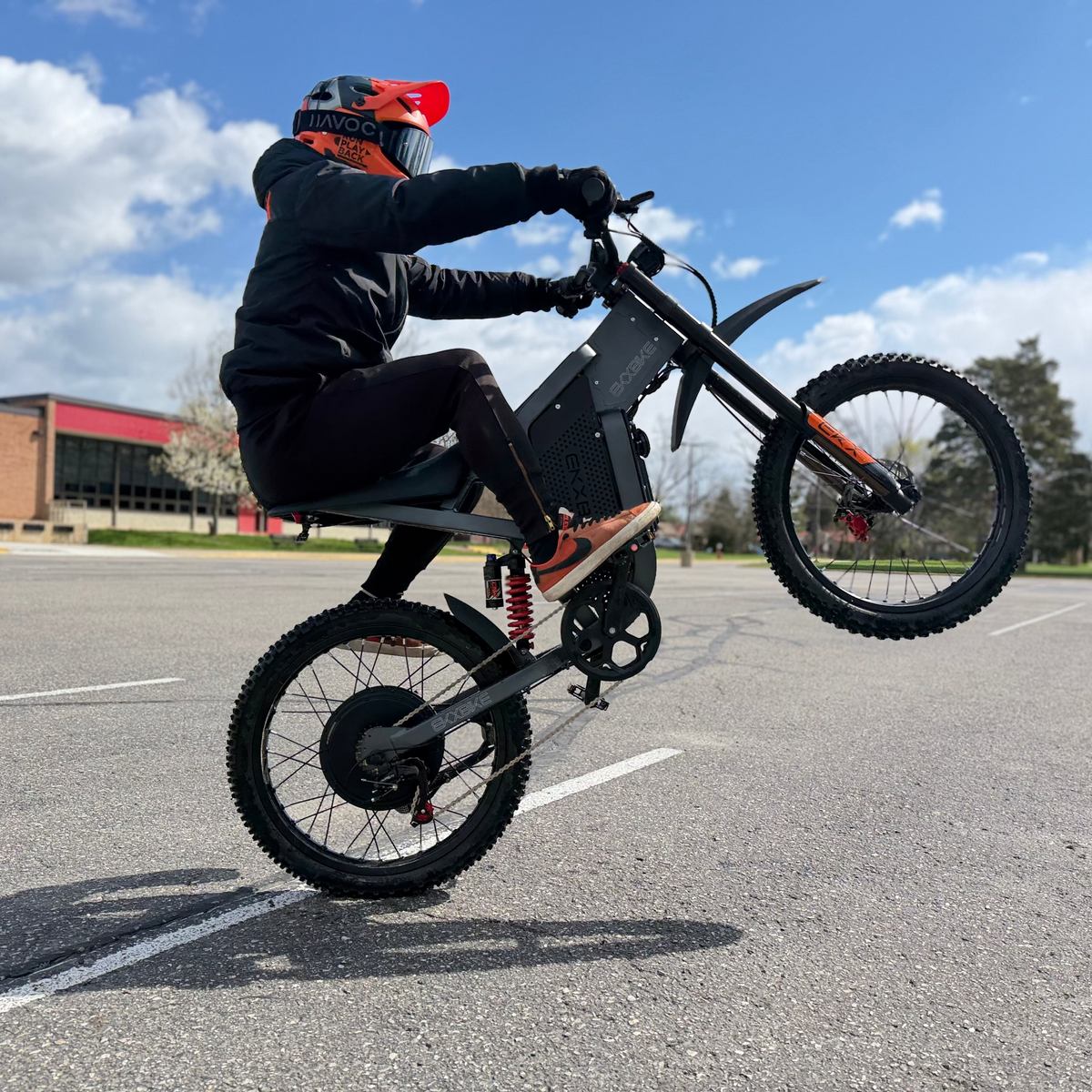 EKX X21 Max electric dirt bike, official product image 2