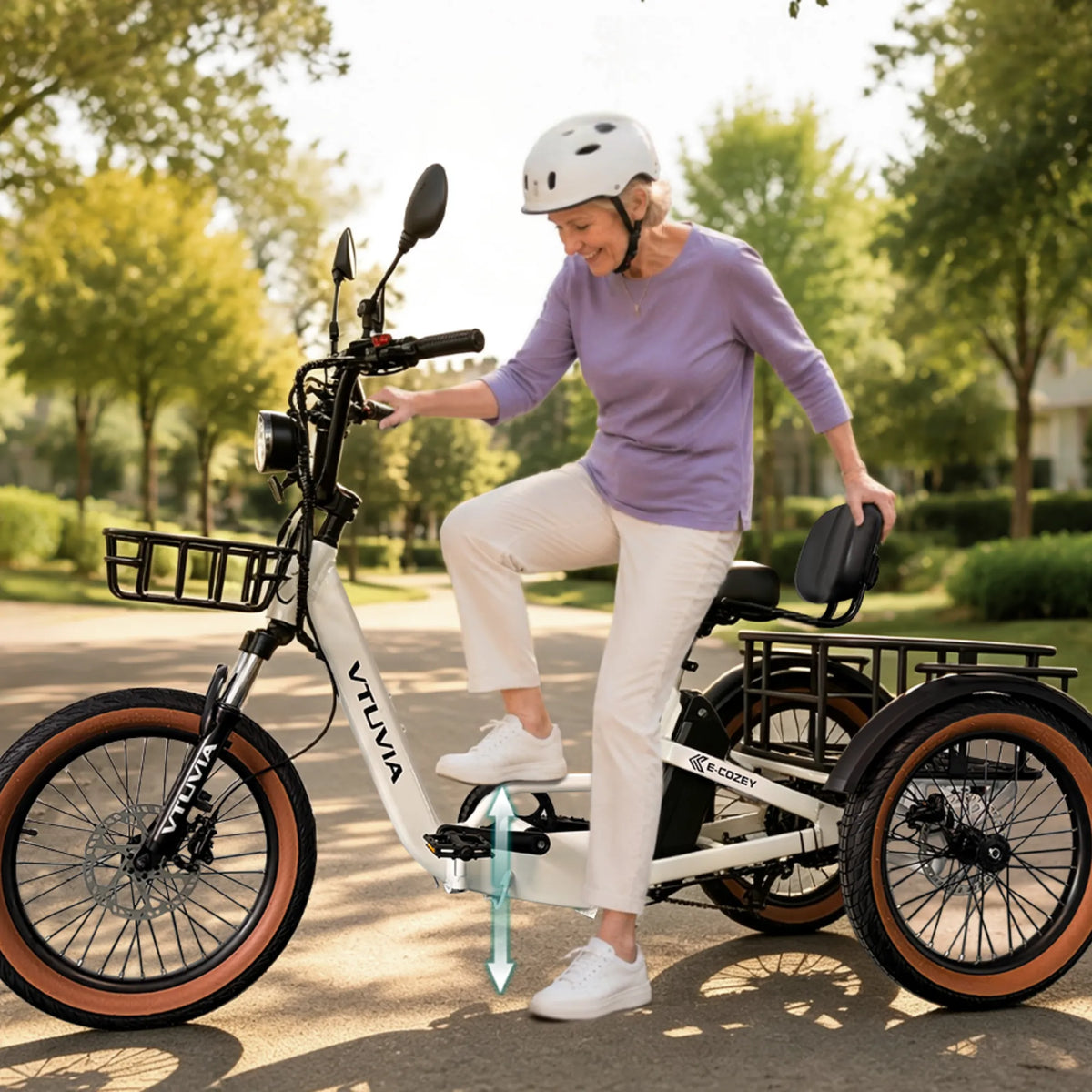 VTUVIA E-COZY outdoor lifestyle riding view