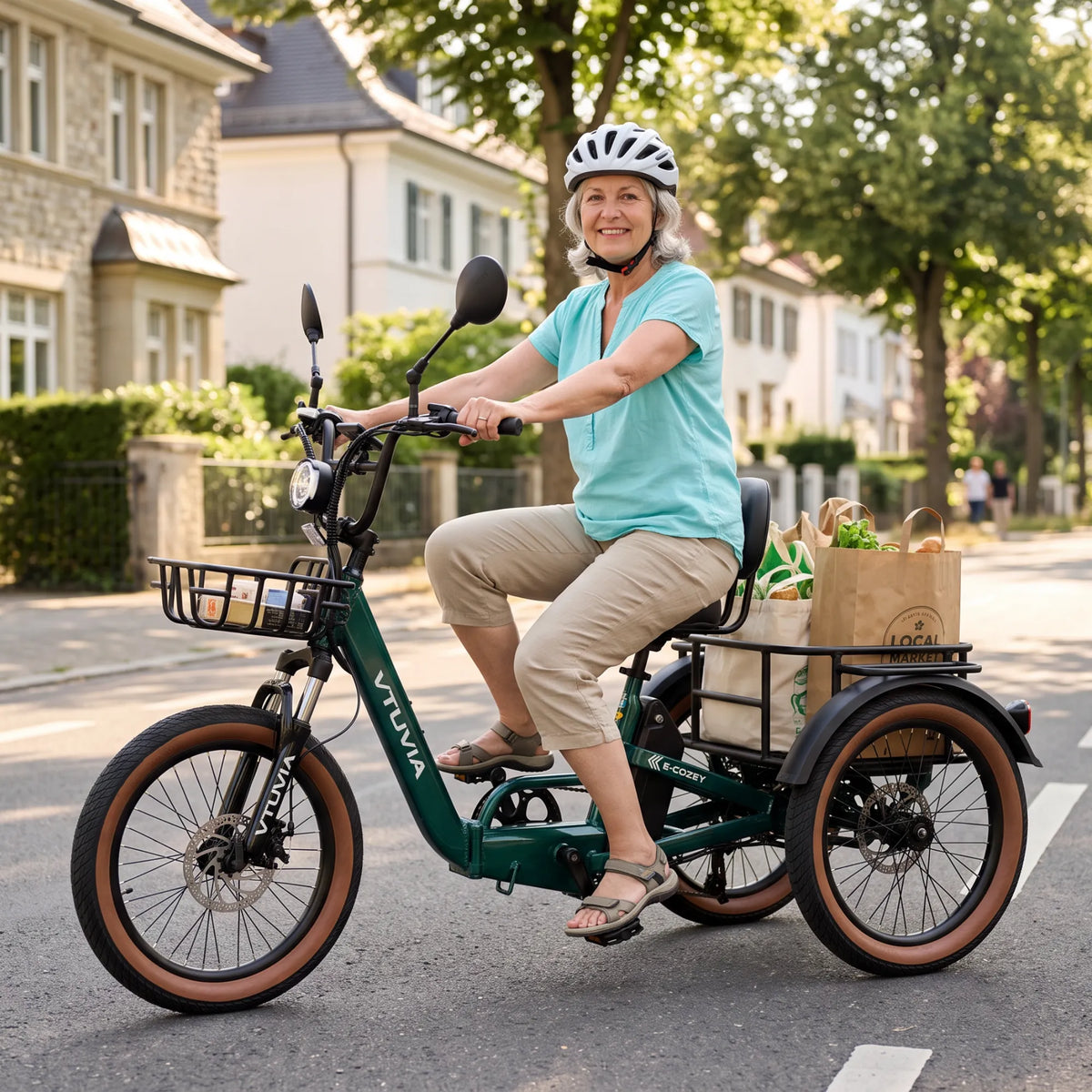 VTUVIA E-COZY neighborhood riding position