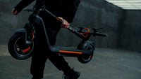 INVANTI ES15 Long-Range Electric Scooter official product image 4