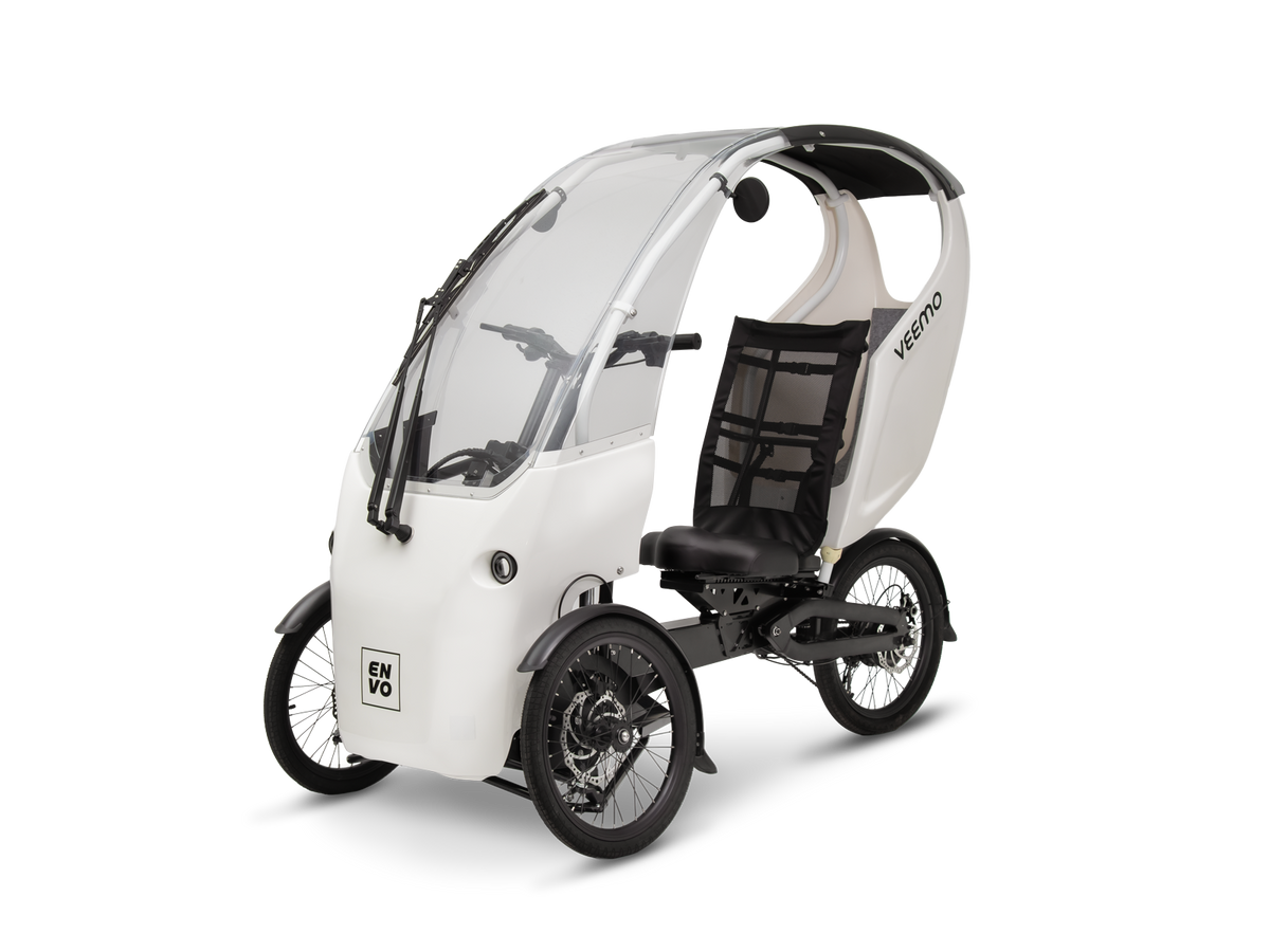 ENVO Veemo SE side three-quarter view showing the roofed body.