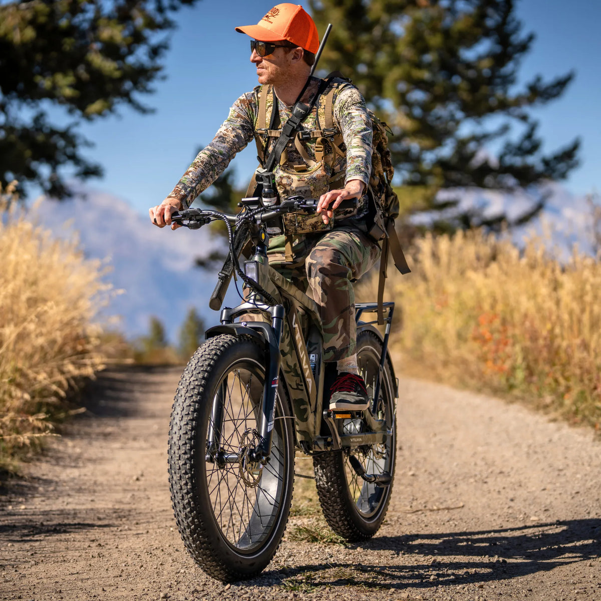 VTUVIA SN100 hunting e-bike outdoor riding view